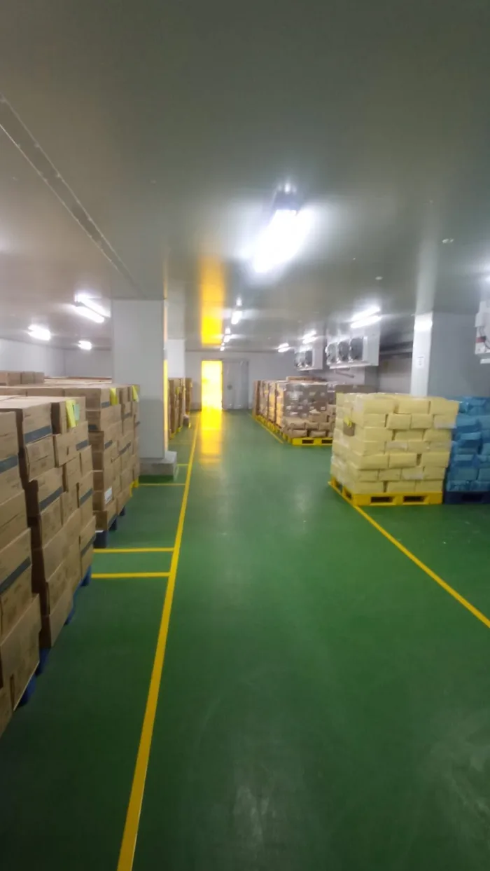 Gudang Distribusi Rantai Dingin & Evaporator Pendingin